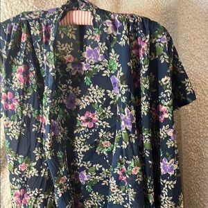 Bella Berry Women’s Floral Top